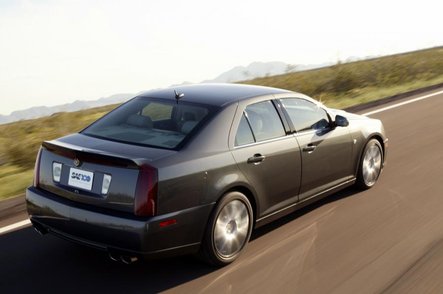  Cadillac STS SAE 100 2005 года  (фото 6 из 37)